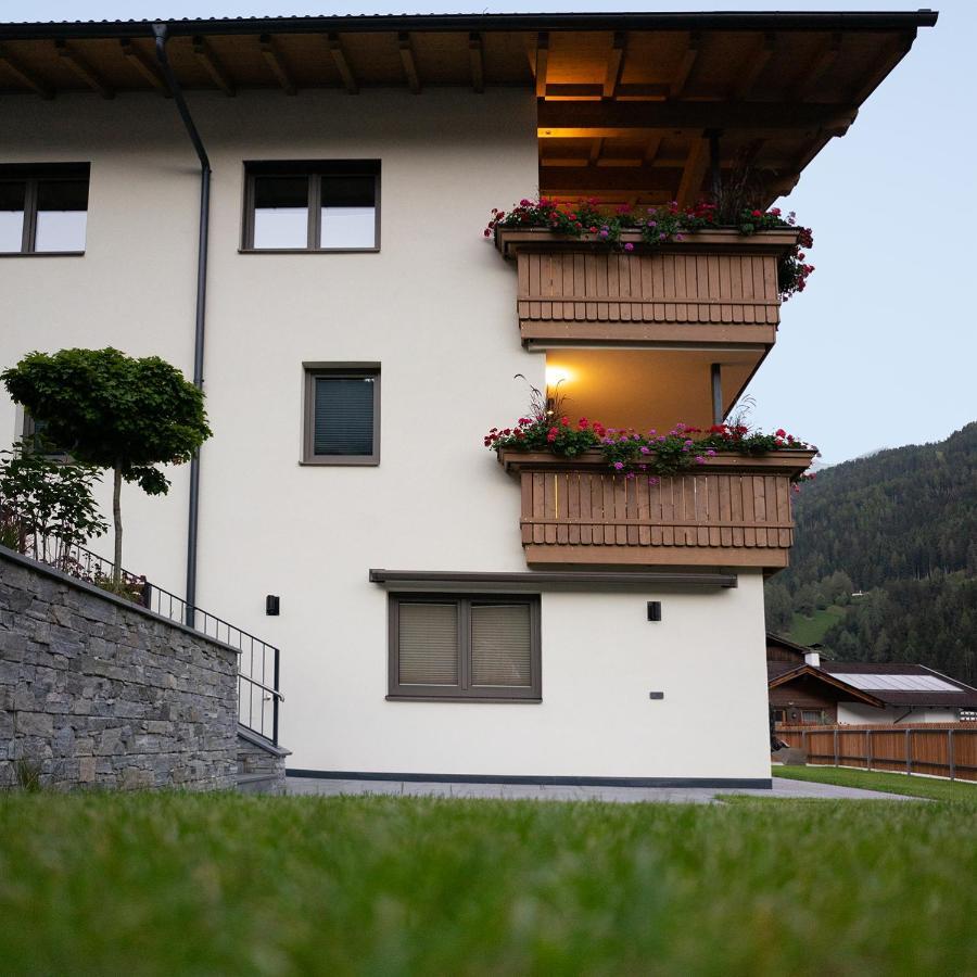 Berg' & Bluamen Appartements Stubai Neustift im Stubaital Εξωτερικό φωτογραφία